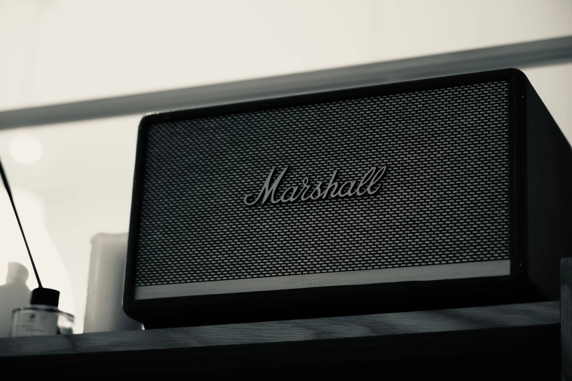 Choisir la Meilleure Enceinte Bluetooth pour Votre Salon